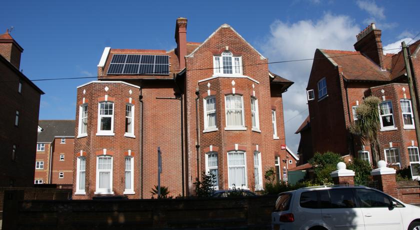 One Helena Road Serviced Apartments Southsea Exterior foto